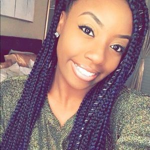 Meet your Posher, Domonique